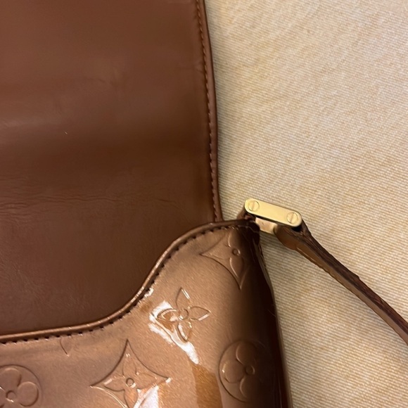 Excellent shaped used Louis Vuitton shoulder Vernis Bronze bag - Picture 6 of 6